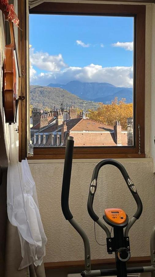 Cosy And Calm In Grenoble City Heart With Free And Large Parking Q-Park Chavant Exterior foto