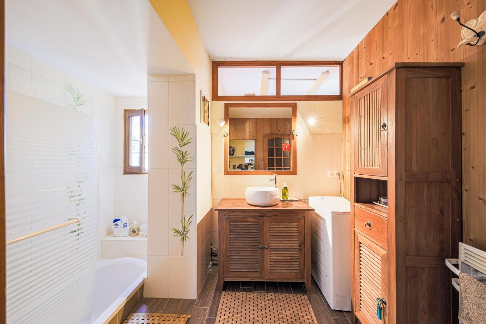 Cosy And Calm In Grenoble City Heart With Free And Large Parking Q-Park Chavant Exterior foto